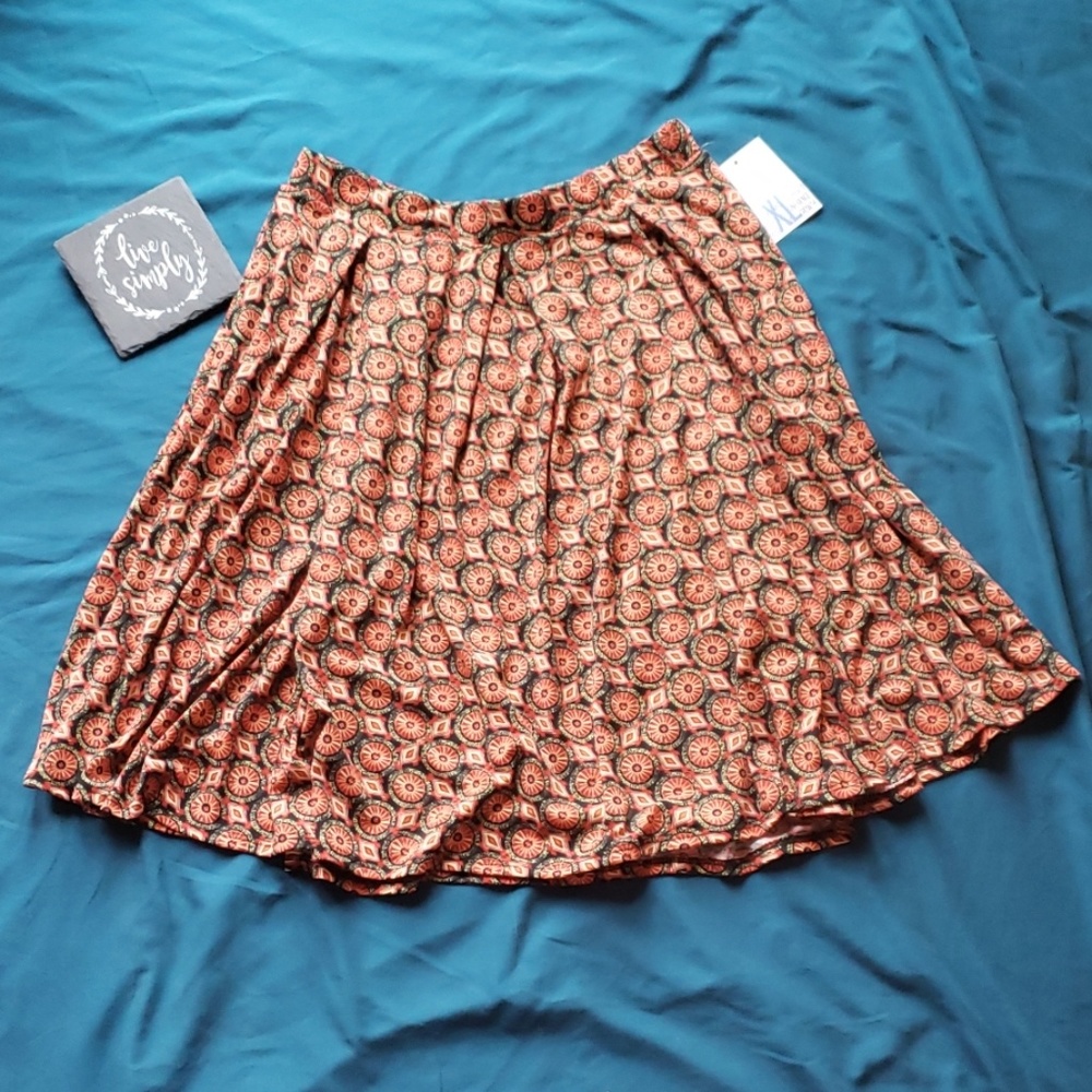BNWT Lularoe Madison Skirt